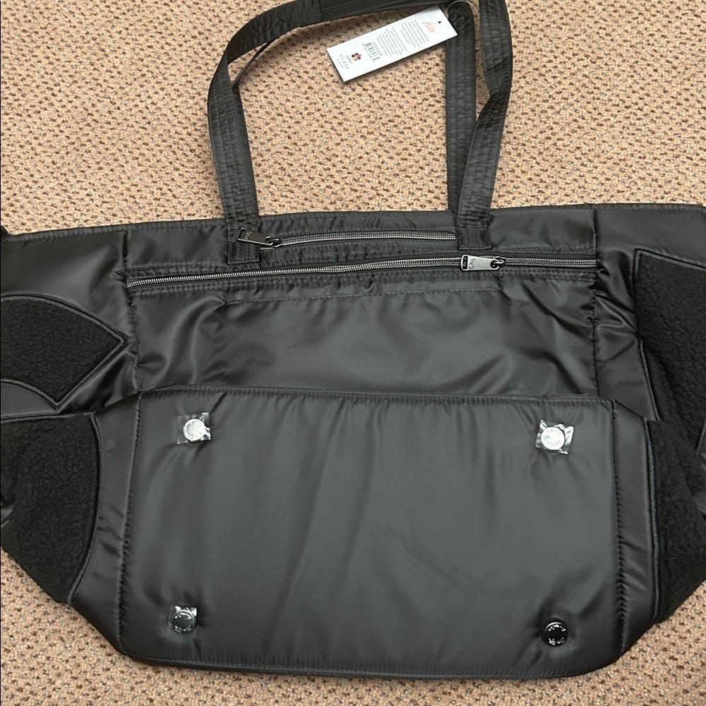 lug Black Quilted Tote Bag - Picture 3 of 8
